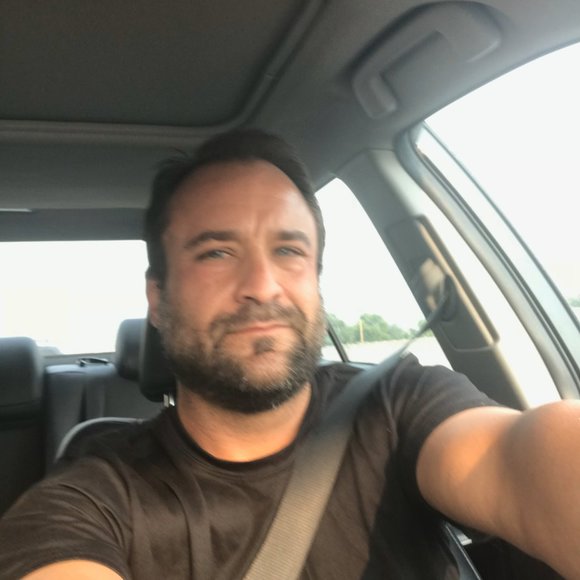 Meet your Posher, Chaston - Picture 2 of 16